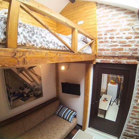 Vitosha Blvd - Attic Studio Sofía Exterior foto
